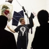Leif Holmstrand / Territorial Clothing Cage Intermission 2010, Installation/performance ID:i, fotograf Hans Johansson